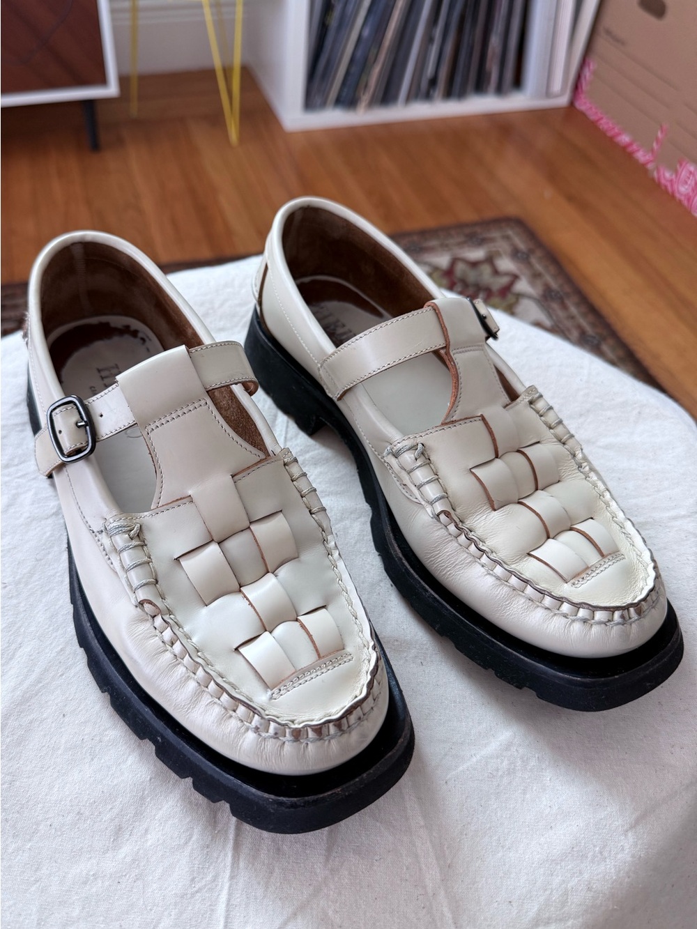 Hereu - Cream Soller Sport T-bar Loafer Mary Jane - size EU 41, US 10 Women's